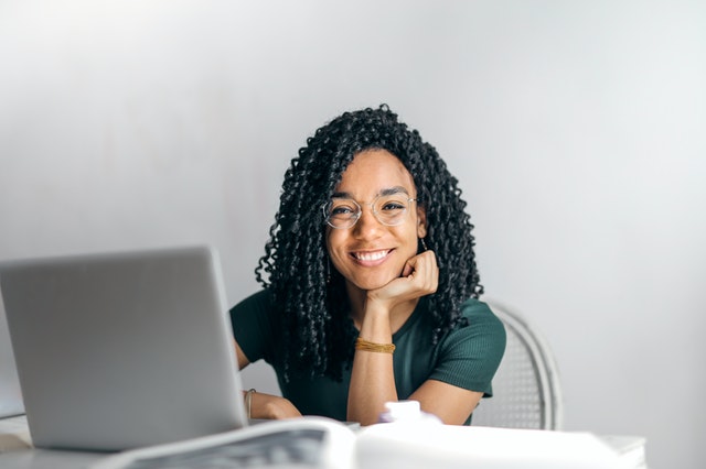 pexels-andrea-piacquadio-3884103